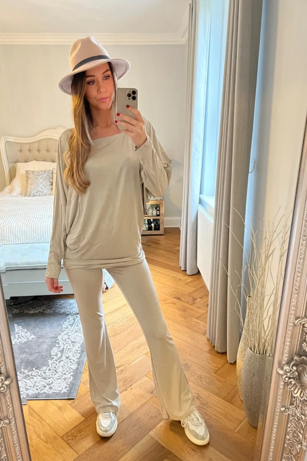 BEIGE OVERSIZED TOP & FLARE TROUSERS LOUNGE SET