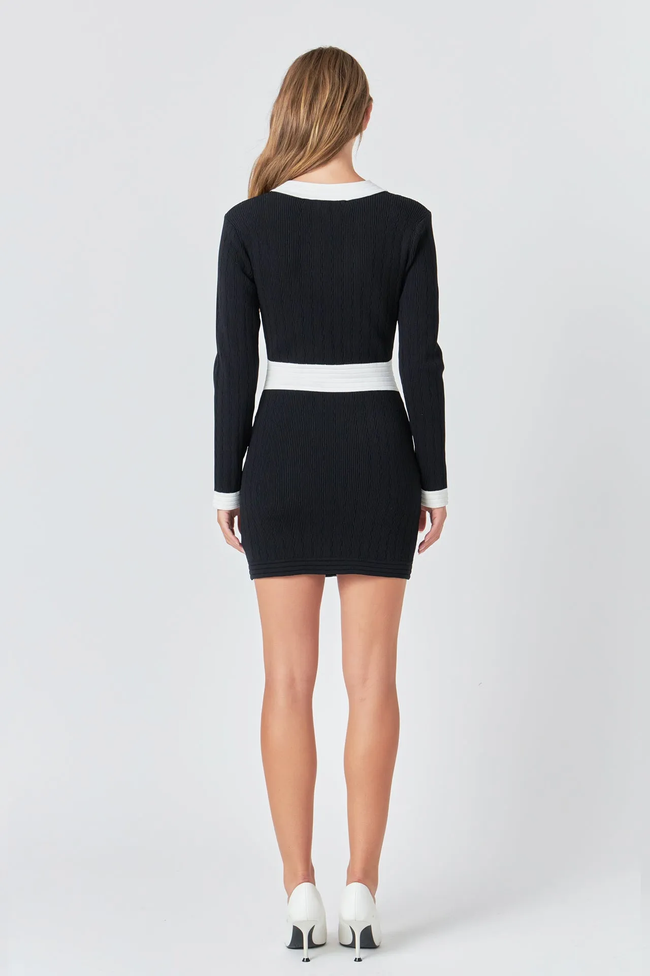 Contrast detail V-neck Knit Mini Dress